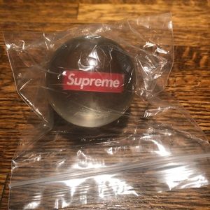Supreme FW18 Bouncy Ball